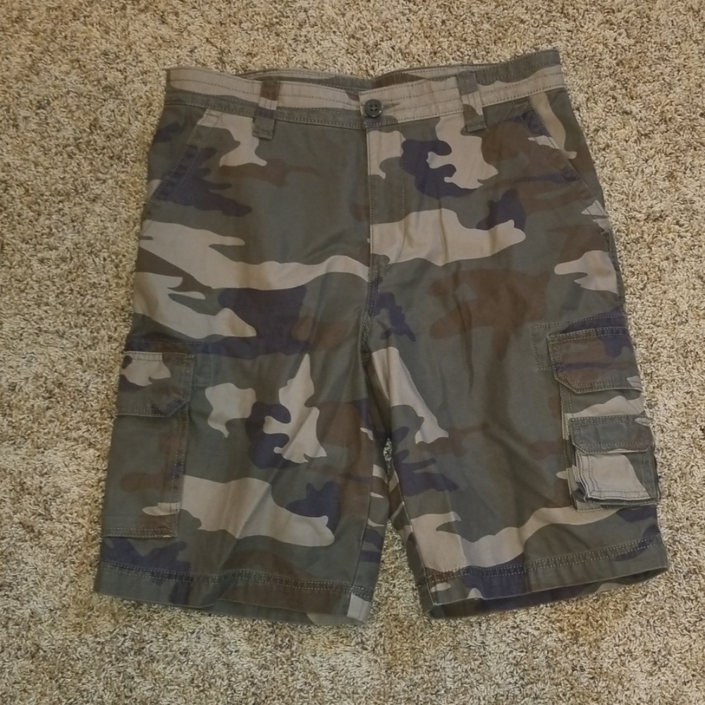 Camo cargo pants